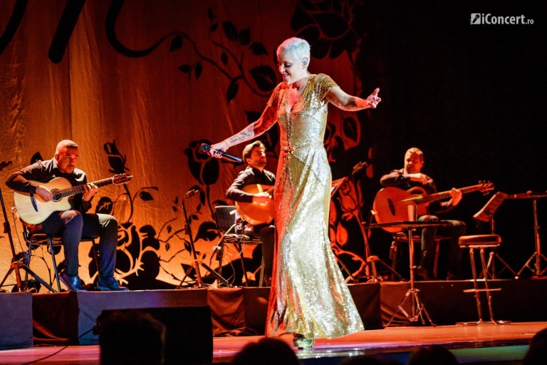 RECENZIE: Un concert plin de trăiri și sentimente, pe ritmuri de fado, cu Mariza la Sala Palatului (POZE)