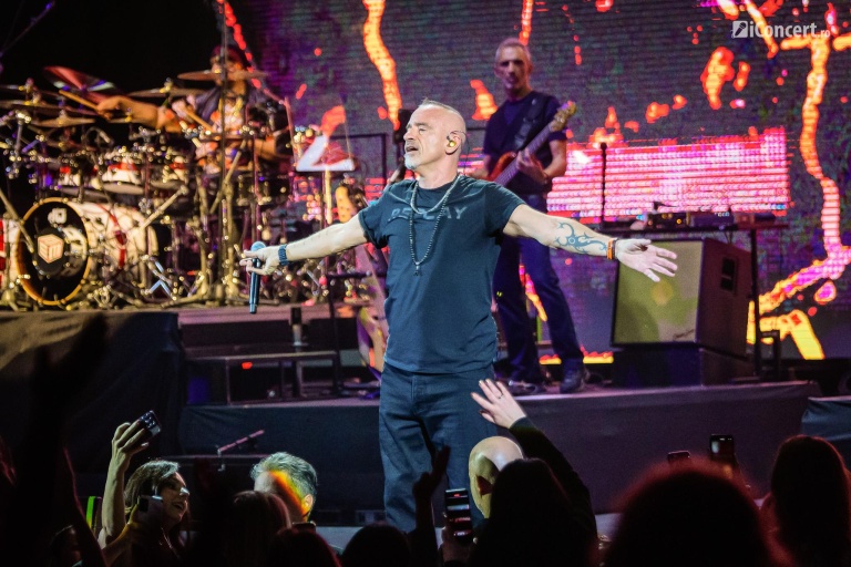 FOTO: Eros Ramazzotti la Sala Palatului din București