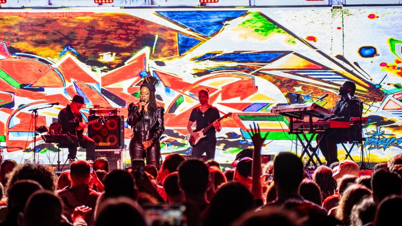 poze.concert.Akua.Naru.Arenele.Romane.bucuresti-28