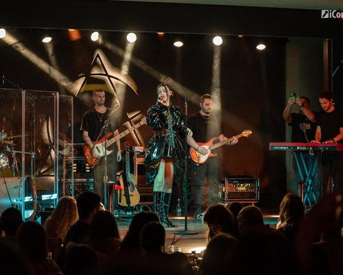 FOTO: Alina Eremia la Hard Rock Cafe din Bucureşti