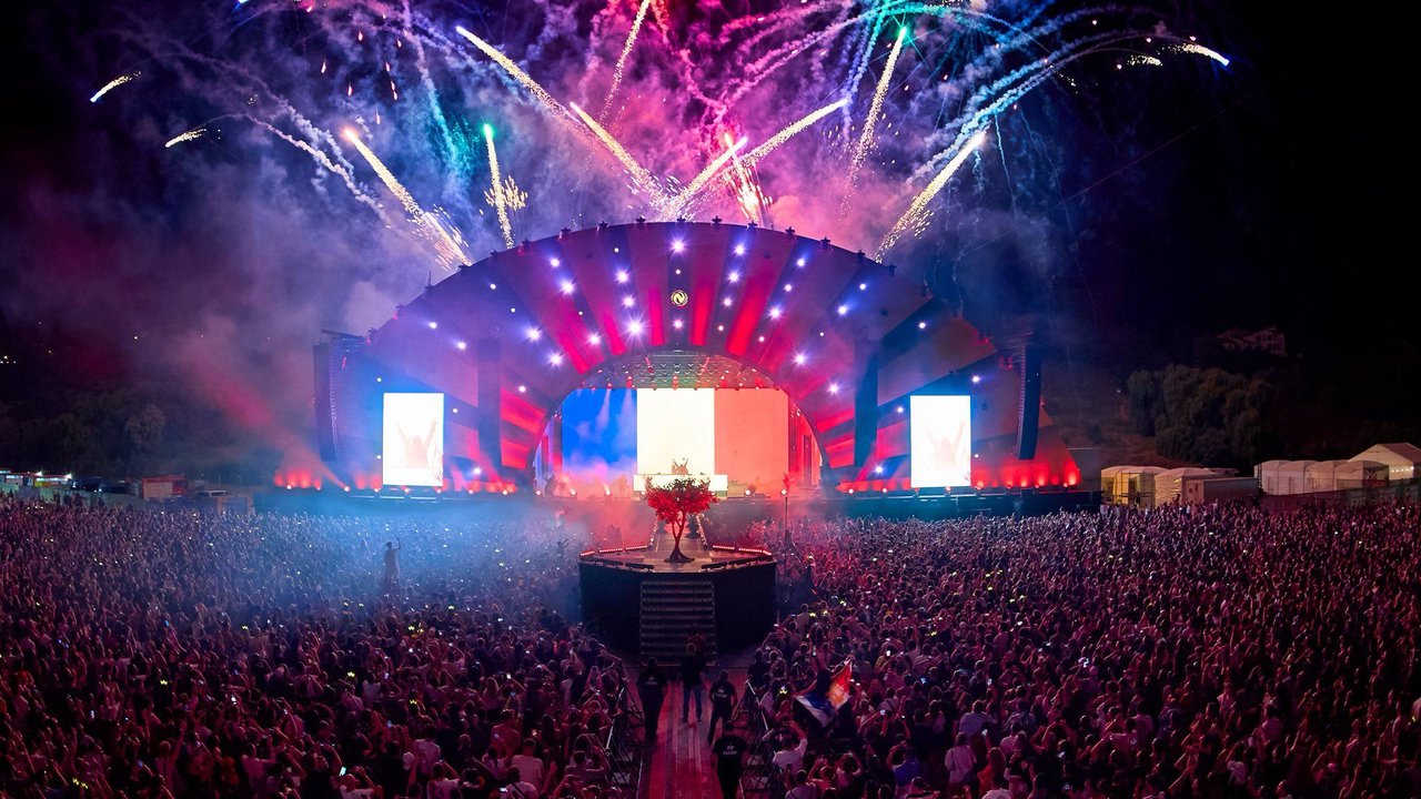 Artificii la scena principală NEVERSEA Festival 2024