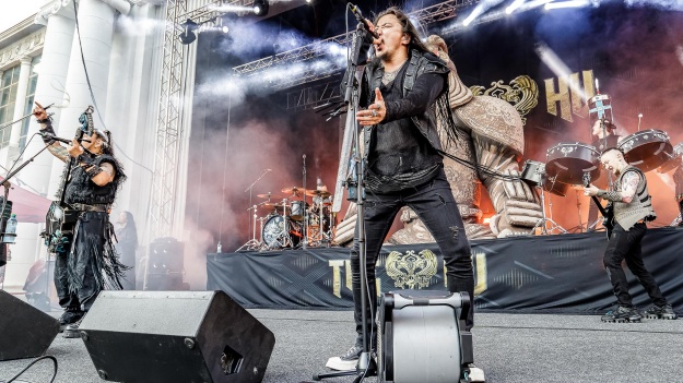 FOTO: The Hu la Arenele Romane din Bucureşti