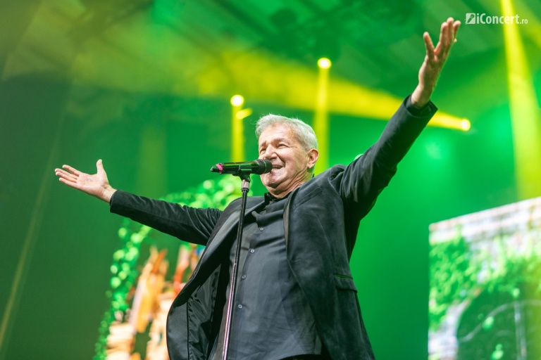 FOTO: Holograf la Sala Palatului din București