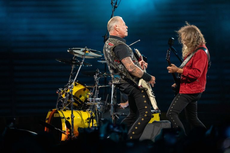 RECENZIE: Metallica la București: 60.000 de oameni și o singură familie (FOTO & VIDEO)